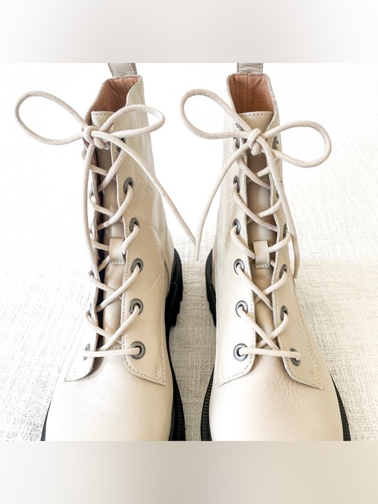 Madewell ivory leather combat boots. - Picture 5 of 13